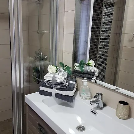Edman Del Mar Apartment *